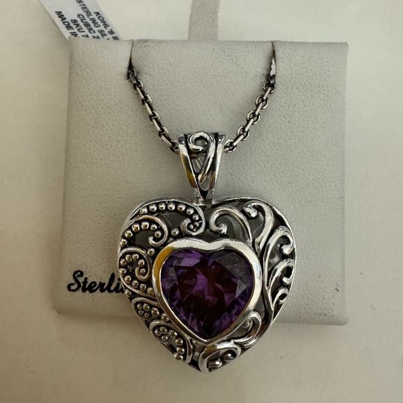 Vintage Heart Pendant Necklace- Silver - Picture 2 of 9